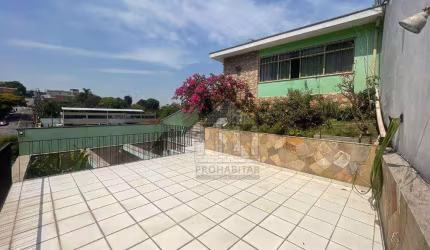 Sobrado com 4 quartos na Vila Santa Catarina