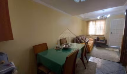 Sobrado com 3 quartos para alugar na Vila Campo Grande