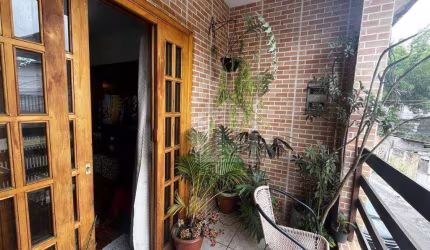 Sobrado com 2 quartos à venda no Jardim Rosalina