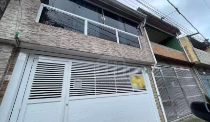 Sobrado com 4 quartos à venda no Vila Natal