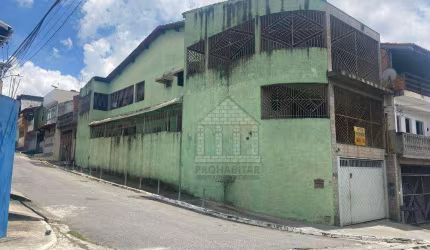 Sobrado com 4 dormitórios à venda no Balneário São José