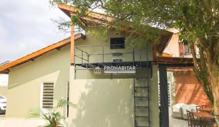 Casa à venda ou aluguel em Veleiros