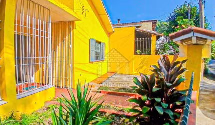 Casa com 2 dormitórios à venda na Vila Represa