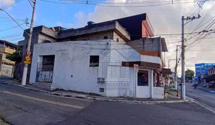 Sobrado com 4 dormitórios à venda no Jardim Santa Bárbara