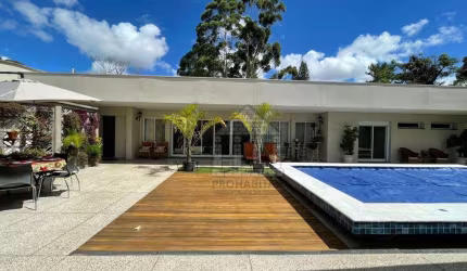 Casa com 4 dormitórios à venda em Interlagos