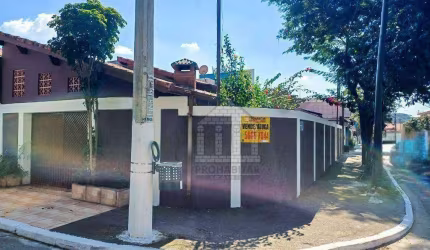 Casa com 3 dormitórios à venda ou aluguel em Interlagos