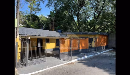 Casa com 4 dormitórios à venda em Veleiros