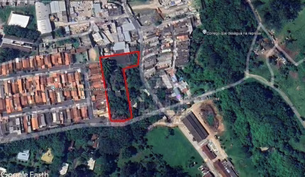 Área à venda no Jardim Floresta