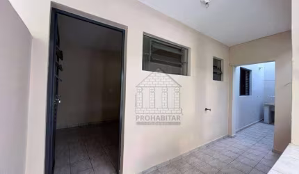 Casa com 1 dormitório para alugar no Jardim Guanhembu