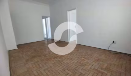 Apartamento à venda 3 quartos, condomínio barato, em Jardim Icaraí - Niterói - RJ