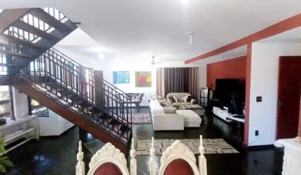 Casa à venda 4 quartos 5 vagas, em Camboinhas - Niterói - RJ