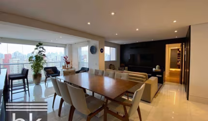 Apartamento com 3 dormitórios à venda, 134 m² por R$ 2.740.000,00 - Aclimação - São Paulo/SP