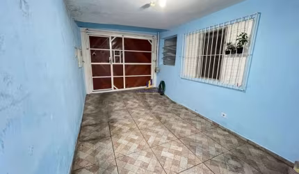 Casa com 2 Quartos, 1 suíte e 2 banheiros à Venda, 110 m² por R$ 350.000 - CA1817