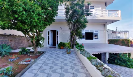 Venda | Casa com 4 dorms (3 suítes) + 2vg
