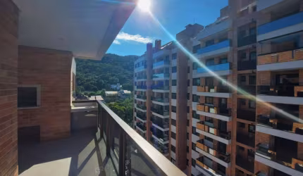 Venda | Apartamento duplex 4 suítes + 3 vagas
