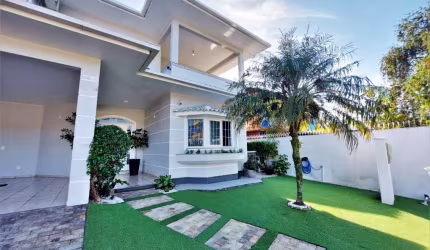 Venda | Casa com 3 suítes + 3vgs