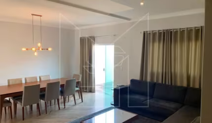 Casa para Venda em Caldas Novas, Jardim Hanashiro, 3 dormitórios, 1 suíte, 2 banheiros, 4 vagas