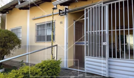 Casa em Condomínio para Venda em Caldas Novas, Lagoa Quente de Caldas Novas, 2 dormitórios, 1 suíte, 2 banheiros, 2 vagas