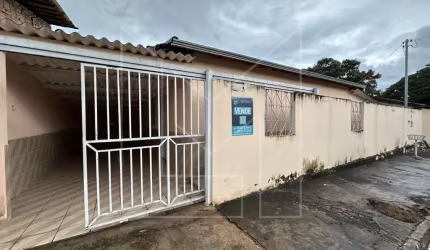 Casa para Venda em Caldas Novas, Estância dos Buritis, 3 dormitórios, 1 suíte, 2 banheiros, 3 vagas