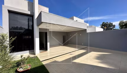 Casa para Venda em Caldas Novas, Do Turista 2ª Etapa, 3 dormitórios, 1 suíte, 2 banheiros, 3 vagas