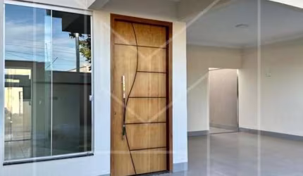 Casa para Venda em Caldas Novas, Jardim Serrano, 3 dormitórios, 1 suíte, 2 banheiros, 2 vagas