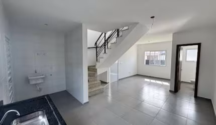 Sobrado com 2 dormitórios à venda, 90 m² por R$ 550.000,00 - Centro - Bertioga/SP