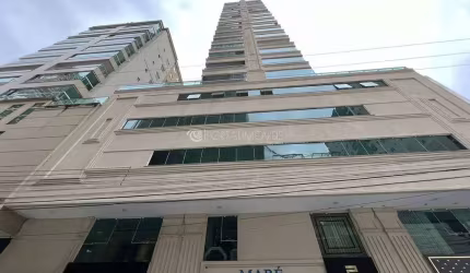 Residencial Mare: Sofisticação e Conforto em Meia Praia - Apartamento Novo com 4 Suítes e Área de Lazer Completa