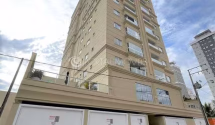 Residencial Chateau Saint Michel: Conforto e Sofisticação em Meia Praia - Apartamento com 3 Dormitórios e Área de Lazer Completa