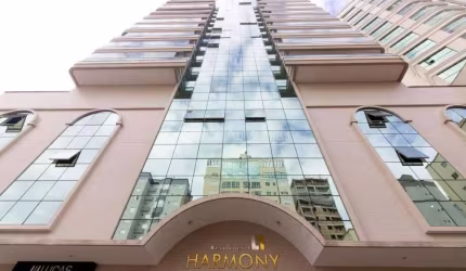 Residencial Harmony Palace: Luxuoso Duplex Mobiliado com Vista para o Mar em Meia Praia, Itapema