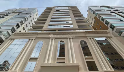 Residencial Ópera Garnier: Cobertura de Luxo com 4 Suítes e Vista para o Mar em Meia Praia