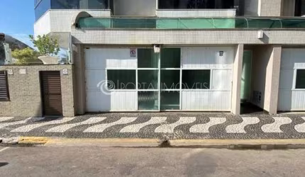 Apartamento térreo - Frente mar Meia Praia