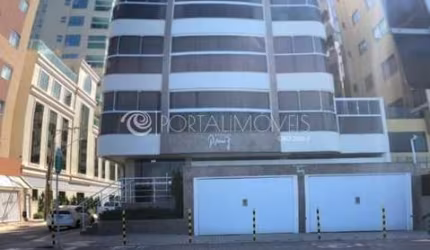 Apartamento Frente Mar, 04 suítes em Meia Praia, Itapema/SC