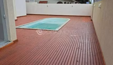 a Poucos Passos do Mar: Apartamento Mobiliado com 2 Suítes em Porto Belo