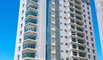 Grand Provence - Alto Padrão na Quadra Mar no Centro da Meia Praia