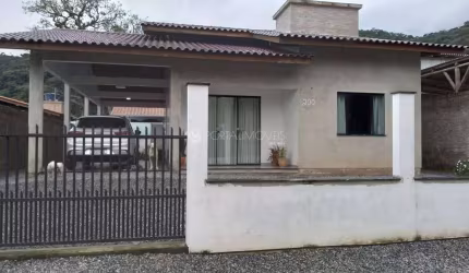 casa com 150m2 em Porto Belo-sc.
