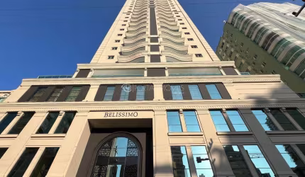 Viva o Luxo em Meia Praia: Belíssimo Residence com 4 Suítes e Lazer Completo à Beira-Mar