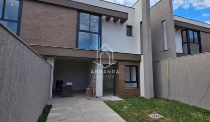 Sobrado Alto Padrão com Terreno - Atuba - 112m² - Frente para Rua