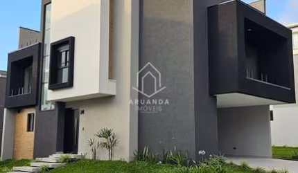 Casa Triplex em Condominio Fechado - 3 Quartos - 2 Suítes