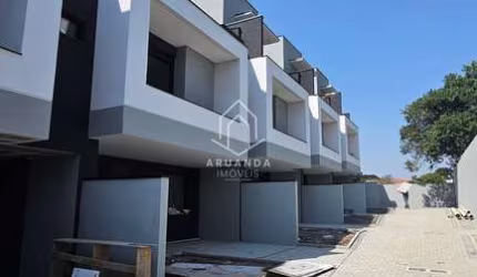 Sobrado Triplex em Condomínio - São Lourenço / Ahú - 157m² - 4 Quartos