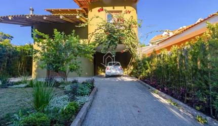 Casa com 3 quartos, 265 m²- Vista Alegre