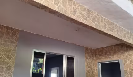 Casa com 2 dormitórios em Senador Vasconcelos,  Próximo ao Supermercado Mam's,  em Campo Grande  Rio de Janeiro-RJ .