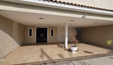 Excelente casa linear com 3 dormitórios, na estrada do Moinho em Campo Grande no Rio de Janeiro-RJ. a do Moinho,  em