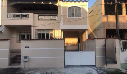 Casa com 4 dormitórios na Estrada do Tingui,  em Campo Grande  Rio de Janeiro-RJ.