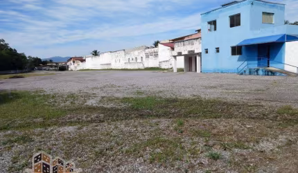 Barracão / Galpão / Depósito à venda na Ponte Seca, Caraguatatuba  por R$ 7.500.000
