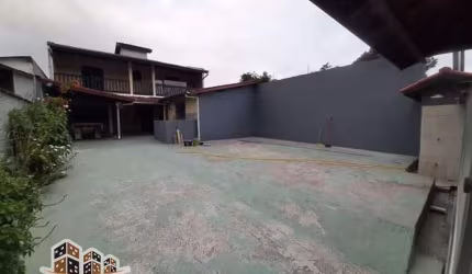Casa com 4 quartos à venda na Rua Joaquim Aurélio Nabuco de Araújo, Getuba, Caraguatatuba, 230 m2 por R$ 410.000