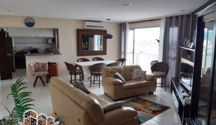 Casa em condomínio fechado com 2 quartos à venda no Centro, Caraguatatuba  por R$ 480.000