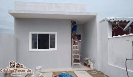 Casa à venda no Loteamento Jardim das Palmeiras, Caraguatatuba  por R$ 275.600