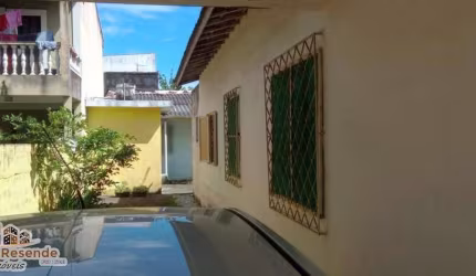 Casa com 4 quartos à venda no Morro do Algodão, Caraguatatuba  por R$ 380.000