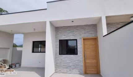 Casa com 3 quartos à venda no Morro do Algodão, Caraguatatuba  por R$ 350.000