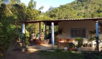Casa com 1 quarto à venda na Rua Joaquim Aurélio Nabuco de Araújo, Pegorelli, Caraguatatuba, 1500 m2 por R$ 220.000
